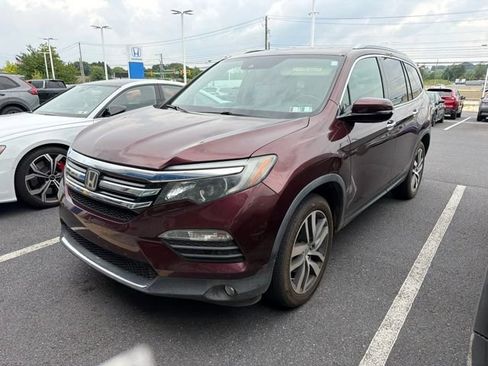 Used 2017 Honda Pilot Touring image 3