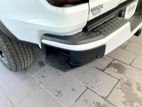 Used 2026 GMC Canyon AT4 w/ Technology Plus Package AWD/4WD image 46