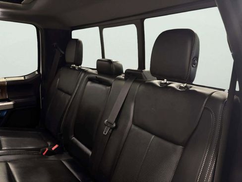 Used 2019 Ford F150 Lariat w/ Equipment Group 502A Luxury image 17