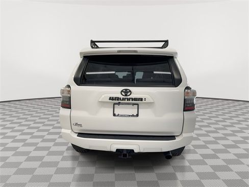 Used 2023 Toyota 4Runner SR5 Premium image 10