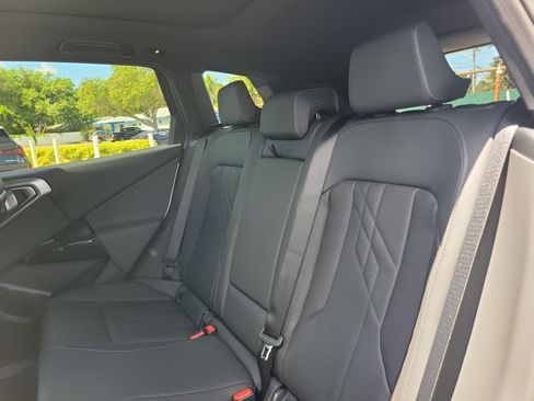 New 2026 BMW X3 xDrive30i w/ Premium Package AWD/4WD image 8