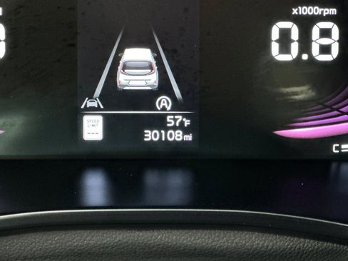 Used 2024 Kia Soul LX w/ Option Group 015 image 28