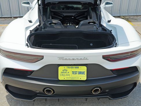 Used 2023 Maserati MC20 Coupe image 12