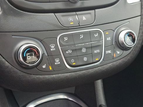Used 2023 Chevrolet Malibu LT FWD image 16