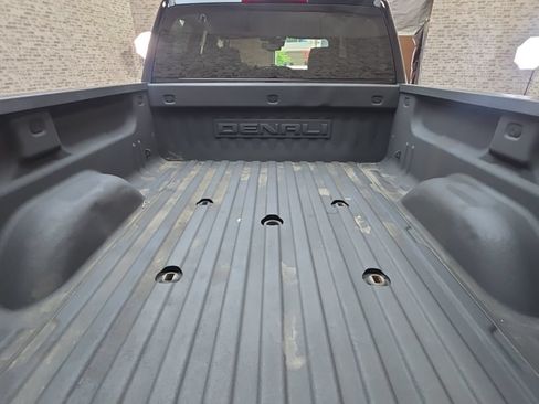 Used 2017 GMC Sierra 2500 Denali AWD/4WD image 6
