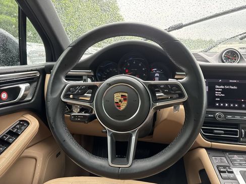 Used 2021 Porsche Macan AWD/4WD image 11
