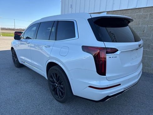 Used 2023 Cadillac XT6 Premium Luxury w/ Technology Package image 7