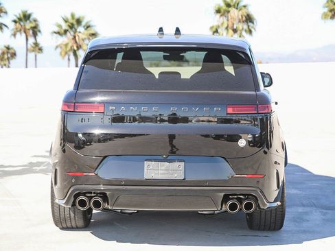 Used 2024 Land Rover Range Rover Sport AWD/4WD image 6