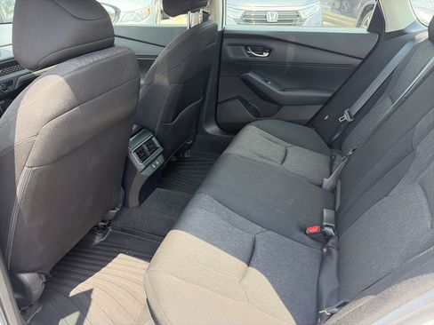 Certified 2025 Honda Accord SE image 17