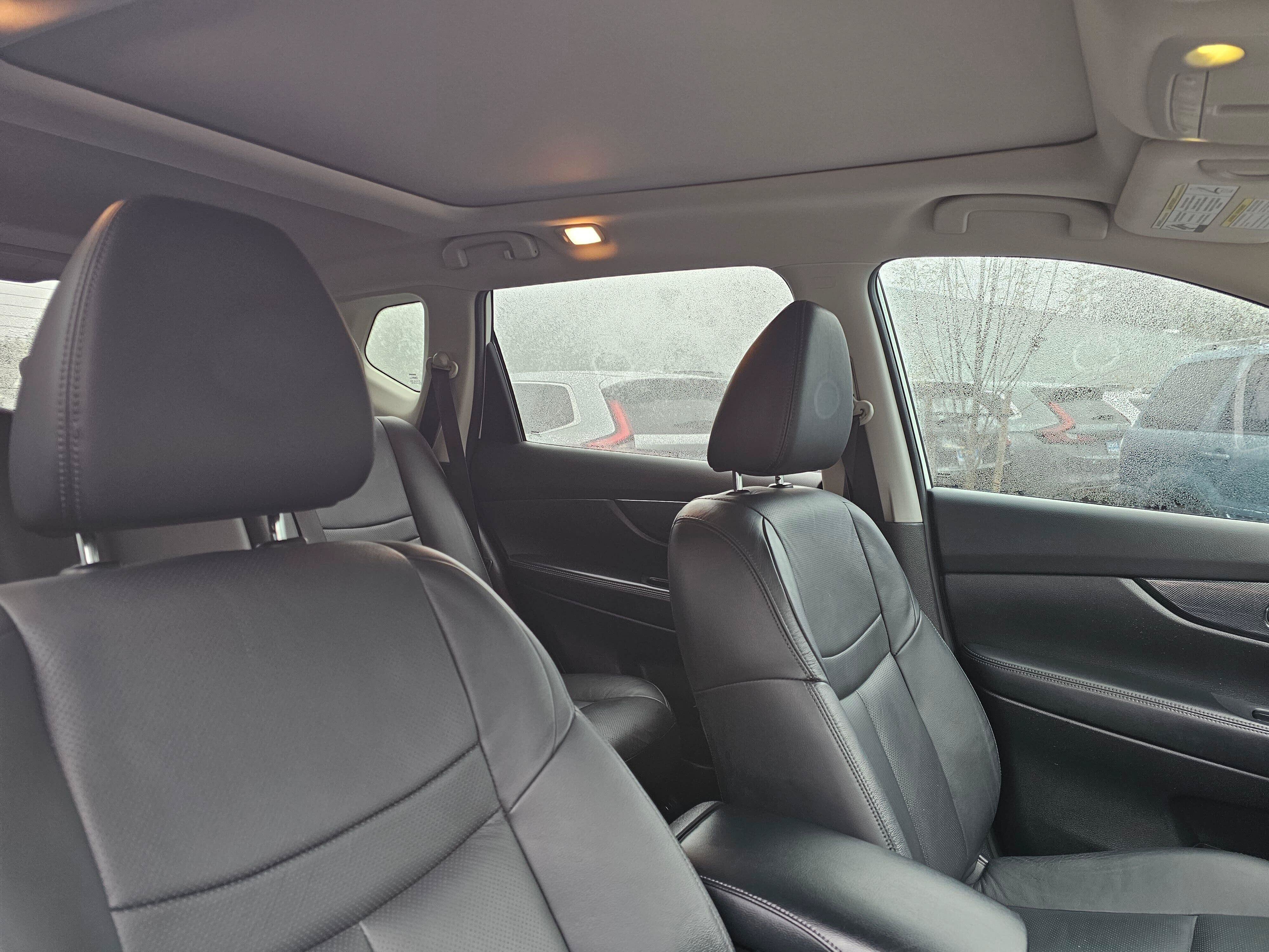 Used 2015 Nissan Rogue SL w/ SL Premium Package AWD/4WD image 11