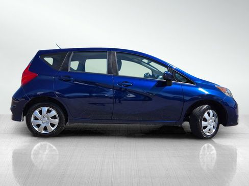 Used 2018 Nissan Versa Note SV FWD image 3
