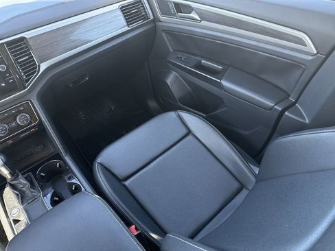 Used 2021 Volkswagen Atlas SEL image 28