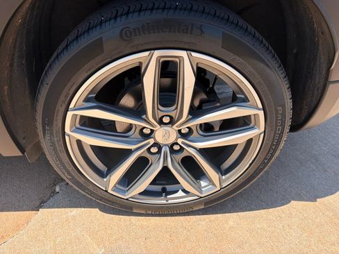 Certified 2023 Cadillac XT4 Sport AWD/4WD image 6