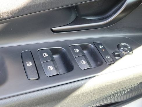 New 2026 Hyundai Elantra SEL Sport FWD image 17