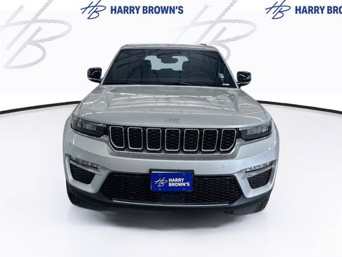 Used 2024 Jeep Grand Cherokee Limited w/ Trailer Tow Package AWD/4WD image 6