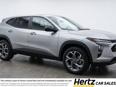 Used 2025 Chevrolet Trax LT