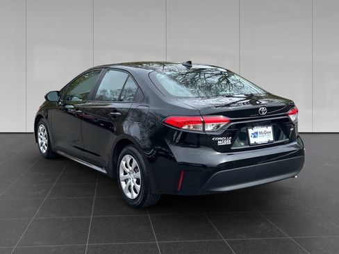 Used 2024 Toyota Corolla LE FWD image 3