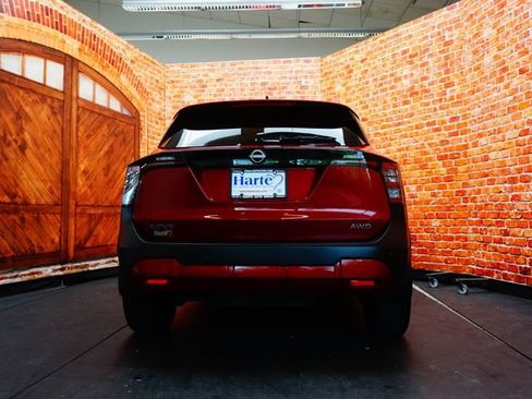 Certified 2025 Nissan Kicks SV AWD/4WD image 9