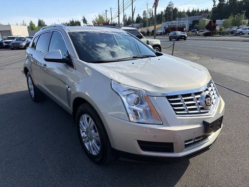 Used 2016 Cadillac SRX Luxury w/ Driver Awareness Package AWD/4WD image 10