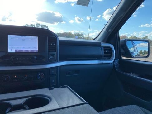 Used 2021 Ford F150 XLT image 17