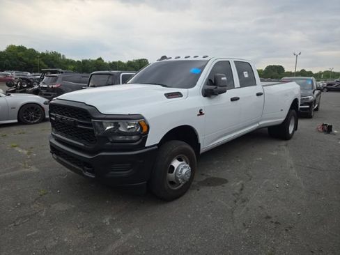Used 2024 RAM 3500 Tradesman AWD/4WD image 2