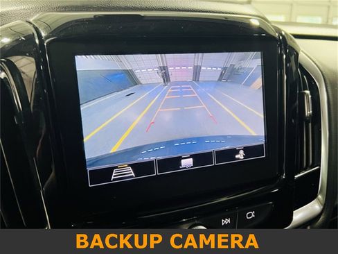 Used 2021 Chevrolet Traverse LT image 7
