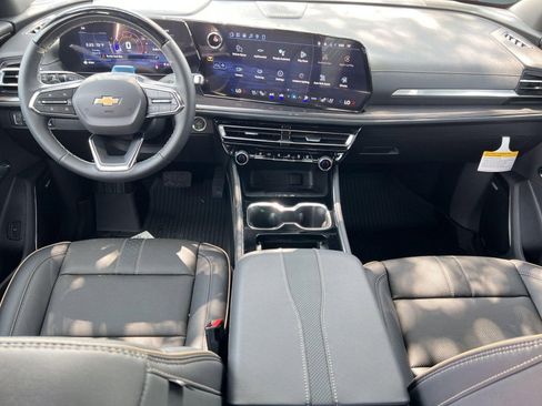 New 2026 Chevrolet Traverse High Country FWD image 16