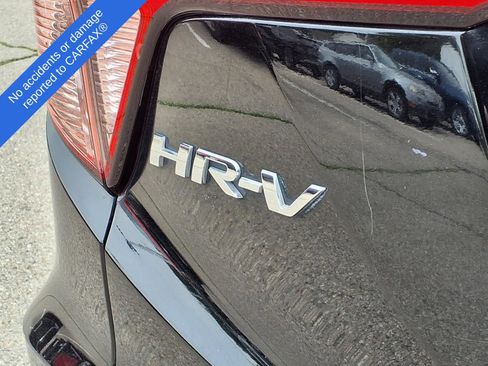 Used 2017 Honda HR-V LX image 11