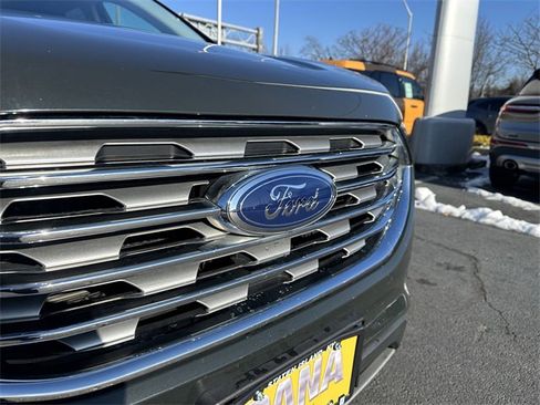 Certified 2022 Ford Edge SEL w/ Convenience Package image 10