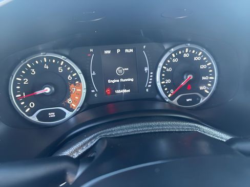 Used 2017 Jeep Renegade Latitude FWD image 21