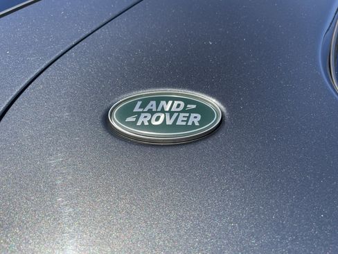 Used 2024 Land Rover Discovery Dynamic SE image 34