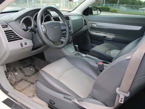 Used 2008 Chrysler Sebring Touring w/ Special Touring Group FWD image 10