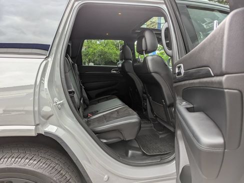 Used 2020 Jeep Grand Cherokee Altitude AWD/4WD image 44