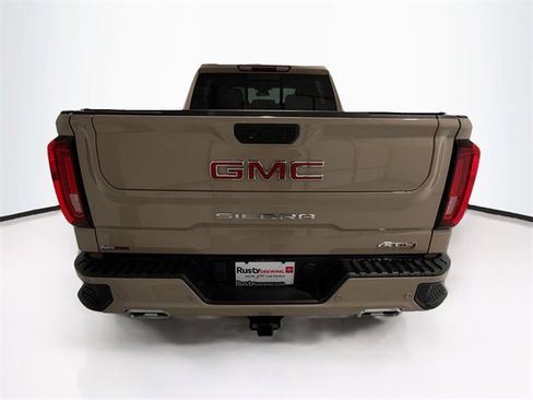 Used 2023 GMC Sierra 1500 AT4 w/ AT4 Premium Package image 5