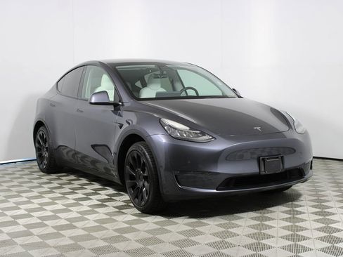 Used 2021 Tesla Model Y Long Range AWD/4WD image 24