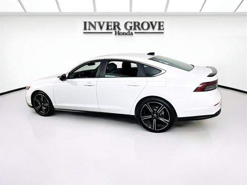 Used 2023 Honda Accord Sport image 7