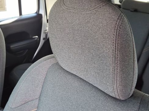 Used 2024 Jeep Wrangler Unlimited AWD/4WD image 14