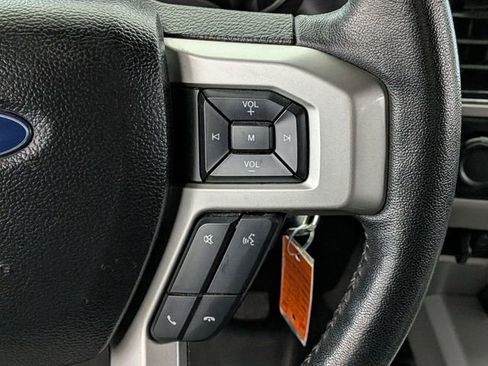 Certified 2019 Ford F250 Lariat w/ Chrome Package image 32