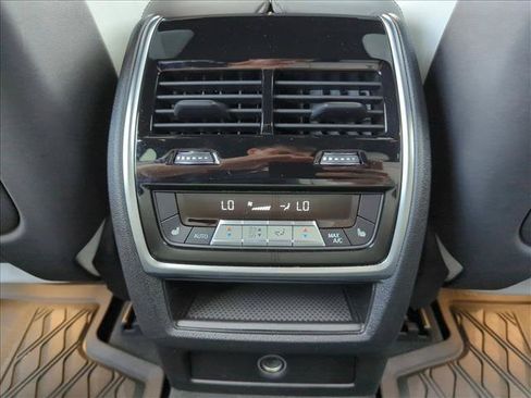 Used 2021 BMW X5 M w/ Competition Package AWD/4WD image 17