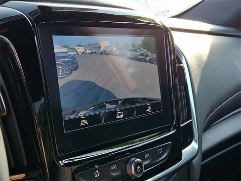 Certified 2023 Chevrolet Traverse LT w/ LPO, Floor Liner Package image 17