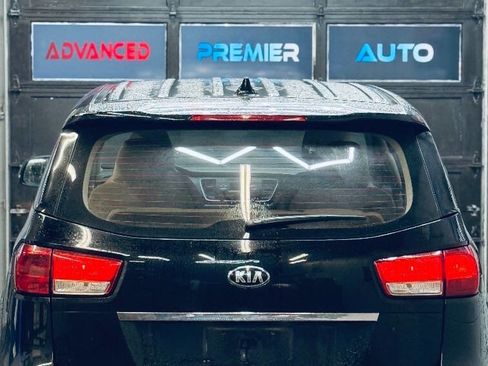 Used 2015 Kia Sedona L image 13