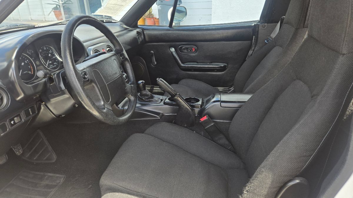 Used 1993 MAZDA MX-5 Miata RWD image 20
