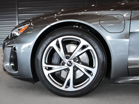Used 2023 Audi e-tron GT Prestige w/ Prestige Package AWD/4WD image 4