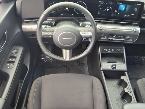Used 2024 Hyundai Kona SEL w/ Convenience Package FWD image 14