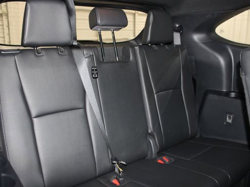 Used 2025 Toyota Highlander XSE AWD/4WD image 34
