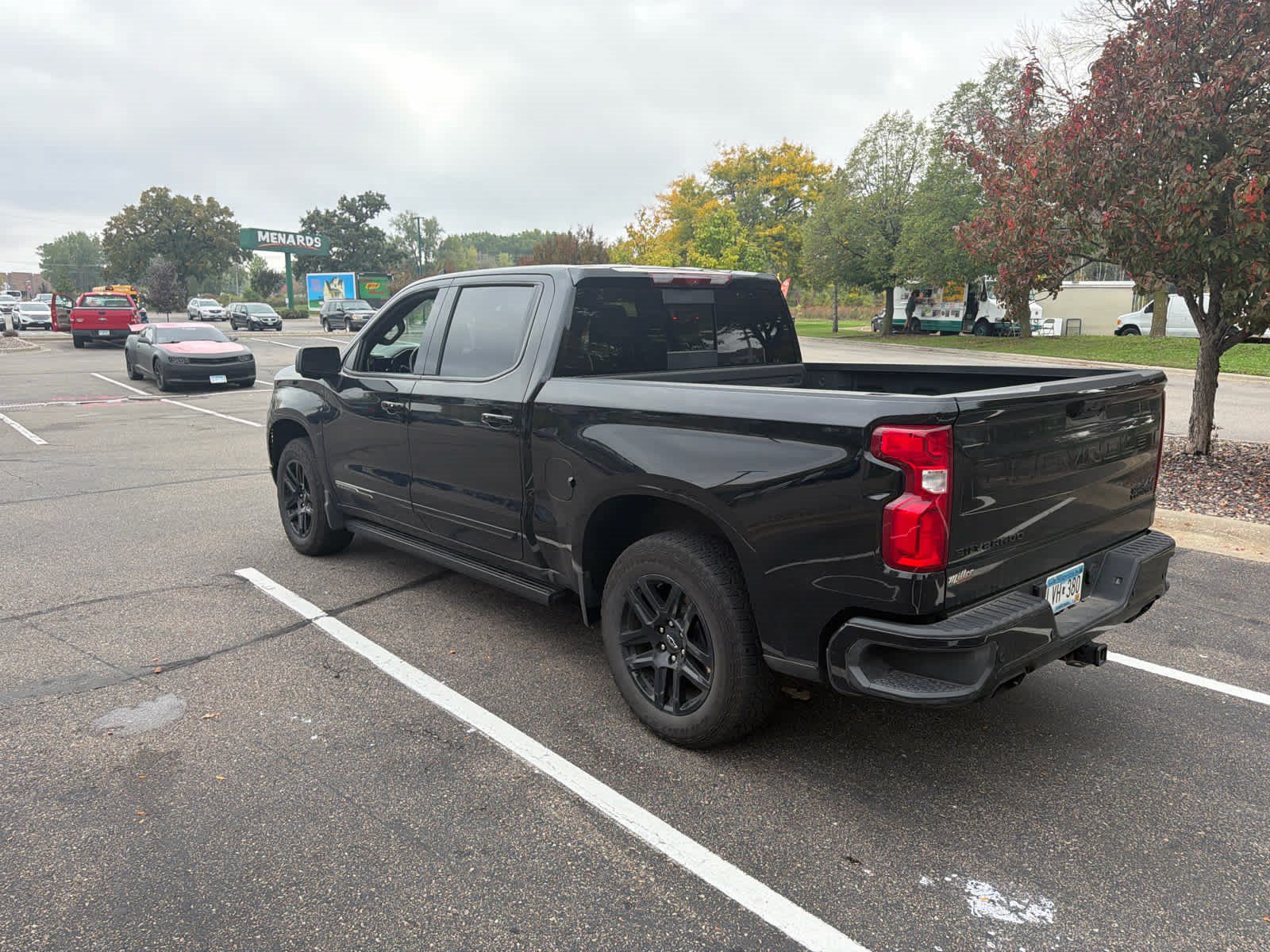 Used 2024 Chevrolet Silverado 1500 High Country w/ Midnight Edition AWD/4WD image 7