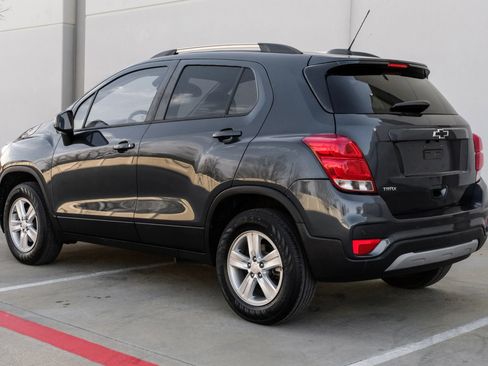 Used 2021 Chevrolet Trax LT image 6