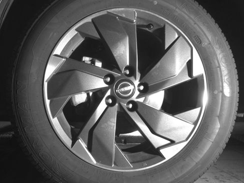 Used 2025 Nissan Rogue SV image 11