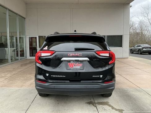 Used 2023 GMC Terrain SLE w/ Driver Convenience Package image 21
