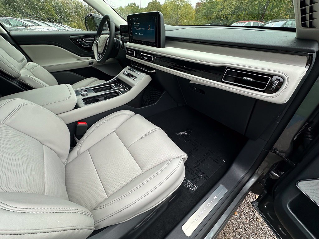 New 2027 Lincoln Aviator Reserve AWD/4WD image 23